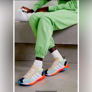 Pharrell Adidas’s sneakers NWB